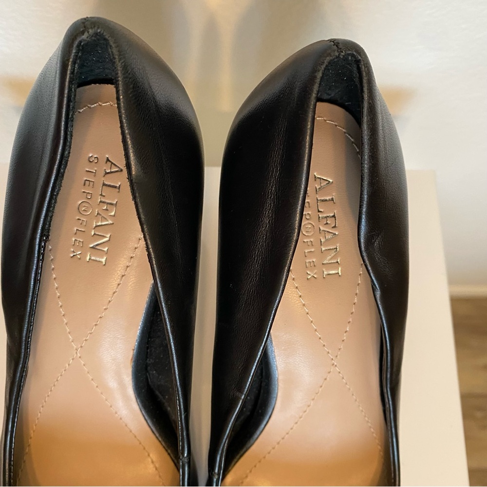 Alfani Step N Flex Tarah Leather Pump Black NWOB 9.5 - Picture 7 of 10